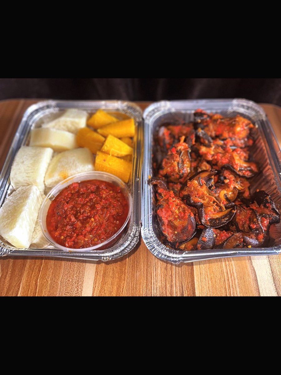 annys__kitchen's tweet photo. What my client ordered VS What I delivered☺️

#Annyskitchen https://t.co/AEBvKw0mdp
