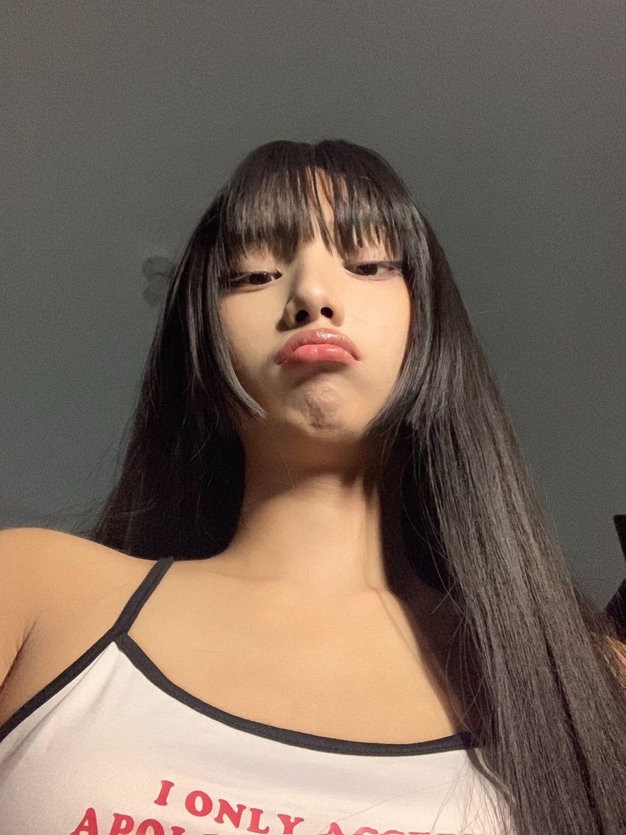 melodyofluv's tweet photo. des attitudes de baddies 👅 https://t.co/bvn0NS5wBJ