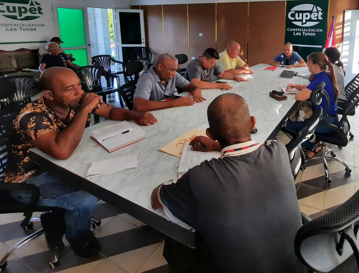 DTCCLasTunas's tweet photo. Se revisa en el Consejillo el cumplimiento de la aplicación de las Guías del Control Interno de nuestra DTCC. Evaluando por cada una de la áreas las acciones a efectuar, así como la evidencia de las mismas.
#PetrolerosPorCuba
#PorLasTunasLaVictoria
#ENCC https://t.co/pnOm44AAMI
