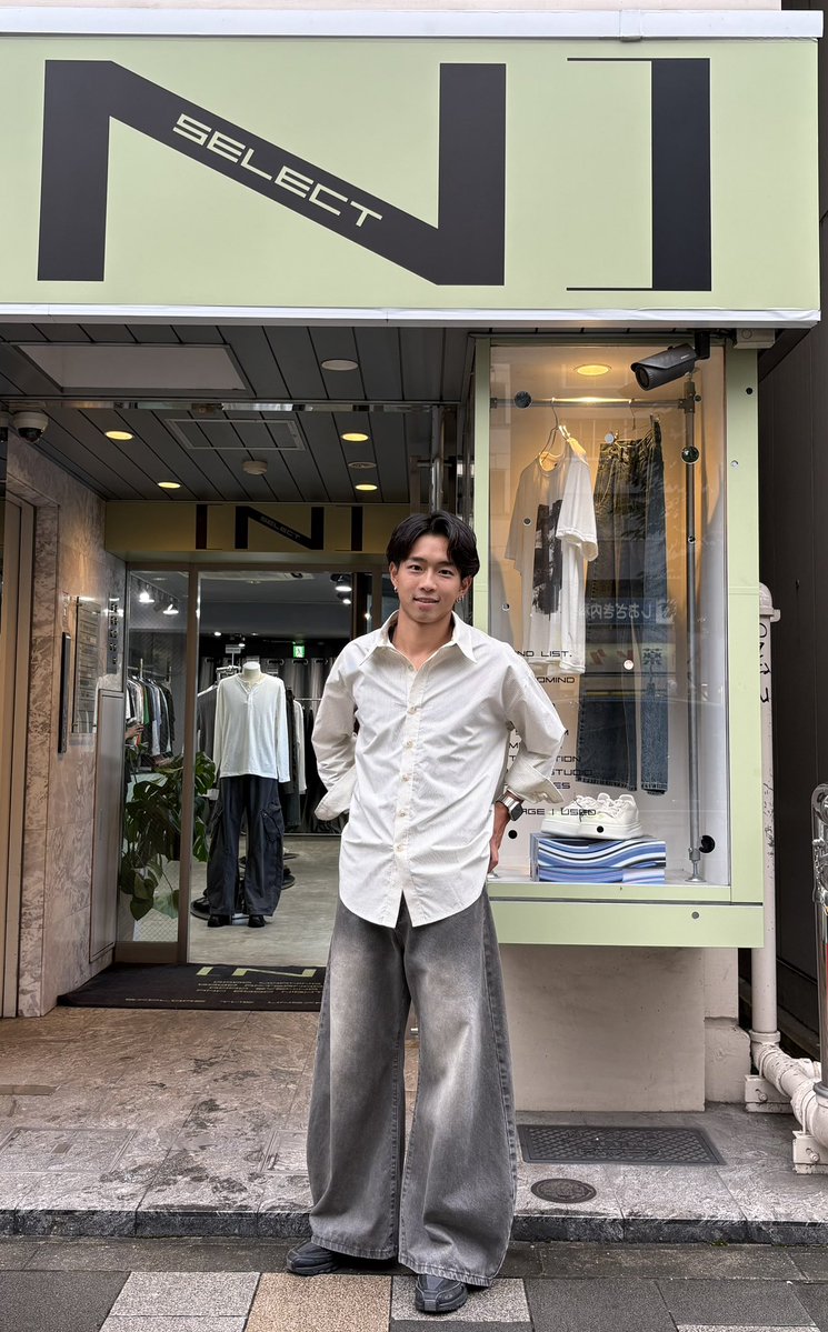 kotaro1608's tweet photo. シンプルにおしゃれしたい人いる？？

渋谷駅徒歩５分の(N)SELECTおすすめだよー https://t.co/JfpFLRnCYd
