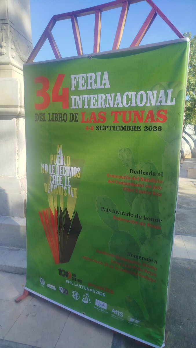 Giannylb2022's tweet photo. Inició en #LasTunas la fiesta mayor de la literatura. Asistieron las máximas autoridades tuneras a la inauguración de las 34 Feria del Libro. Atemperada a los nuevos tiempos porque renunciar a ella sería apartarnos de los sueños al interior de un libro. https://t.co/a7wqUO3hvE