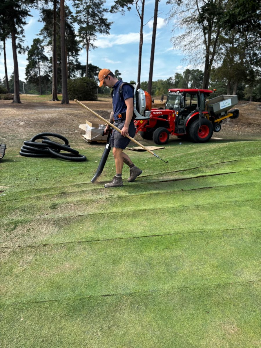 DjukeLtd's tweet photo. Last week, the team completed another fantastic installation at West Hill Golf Club, taking the total to 7 greens now benefiting from @Hydrowick! 🌱

Thank you to the team at West Hill for having us — it’s fantastic to see Hydrowick making a difference across more of the course. https://t.co/rQyQLOtKKW