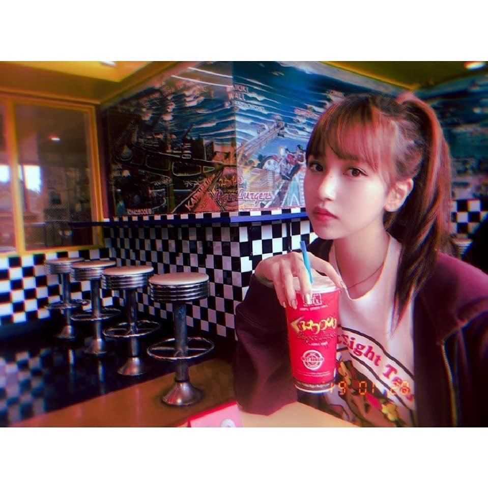mitzu2537_'s tweet photo. 2019 Mina in Hawaii https://t.co/hScSmGo5mI