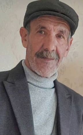 gorbeyeTanhayeS's tweet photo. نیم ساعت گشتم تو توییتر.. 

فقط ۲ تا پست پیدا کردم مال ۷ ماه پیش..
.
.
.

فرزند ایران و جانفدای میهن..

جاویدنام #علی_‌اکبر_عباس‌آبادی 

۶۴ ساله.. ۱۸ دی، اسفراین، خراسان شمالی عزیز..

معروف به اوستا اکبر..

اوستا اکبر.. فراموشت نمی‌کنیم🖤 https://t.co/GRC9ndhrV2