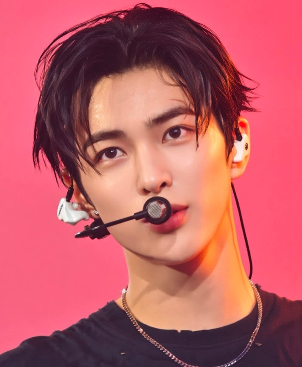 Tina_ith's tweet photo. @hipKEONpo This stage belongs to Keonho, and the energy that's burning everything today also belongs to Keonho

ACE KEONHO DEFIES GRAVITY

#KEONHOLeavesAnImpact
#PYPD_IN_JAPAN
#KEONHO #건호 https://t.co/BqnxusxXvc