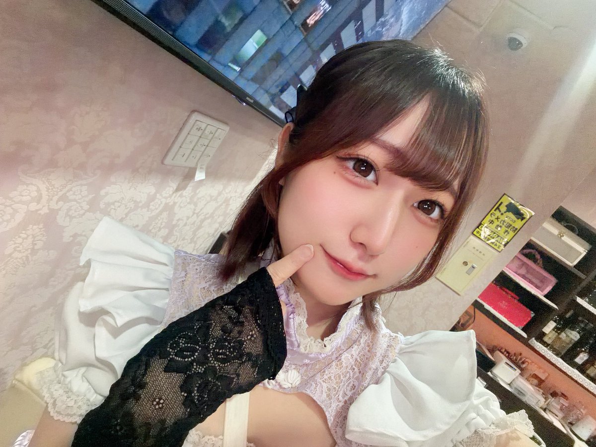 sakuno_150's tweet photo. いんしてますｵﾎﾎ、目の炎症マシになってカラコンはめれたしメイク用品も洗顔料も変えたから気分いいのですわ🪭
推し活前回day、推しへの色々を語って欲しいの、私はちいかわとテニプリで戦おうかな、と、、🎶
割れめ23時まで、そのあと5時までもふるですヮ🎶
 #仙台コンカフェ https://t.co/5IYSApzEgk
