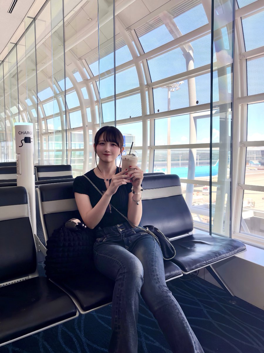 okada_mei0519's tweet photo. ⋱ FCブログ ⋰
2026年夏をまとめて更新しました🧸🌙🍒
✦⋆ https://t.co/tqS0p64Rbh┊#しゃんくらぶ

Ave Mujica ☪︎ 台北公演でのフラスタ&amp;楽屋花たちも沢山ありがとうございました ✈️🥀·̩͙

スタッフブログもマネージャーN子さんが更新してくれたので、みてみてねーっ💎❕ https://t.co/XOiEKvnbAy