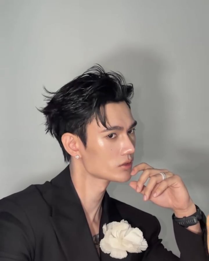 shrimpppp_p's tweet photo. สันกรามบาดใจมากกกก🖤🫠✨

#PraewAwards2026xPoohPavel 
𖾕𖾝꙼ᩚ𛲕𖾟 #pavelphoom @pavelphoom https://t.co/U4biSMpVzb