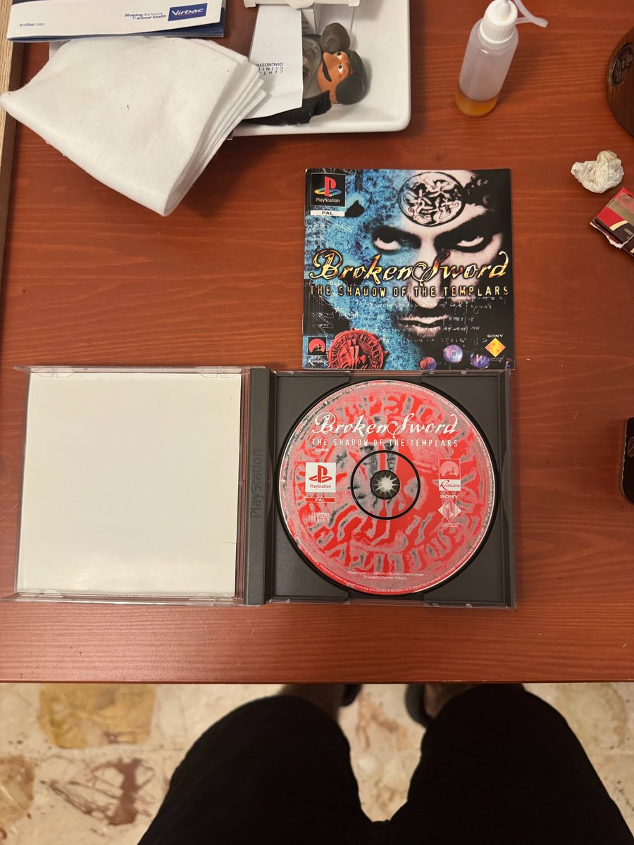 MastroPino's tweet photo. Thirty years ago a friend's dad walked into the room holding Broken Sword. I've replayed The Shadow of the Templars in almost every version since, but I never owned the PS1 release.

Now I do. Italian PAL, complete with manual.

Thank you @RevSoftGames. https://t.co/LYXPvPWLqb