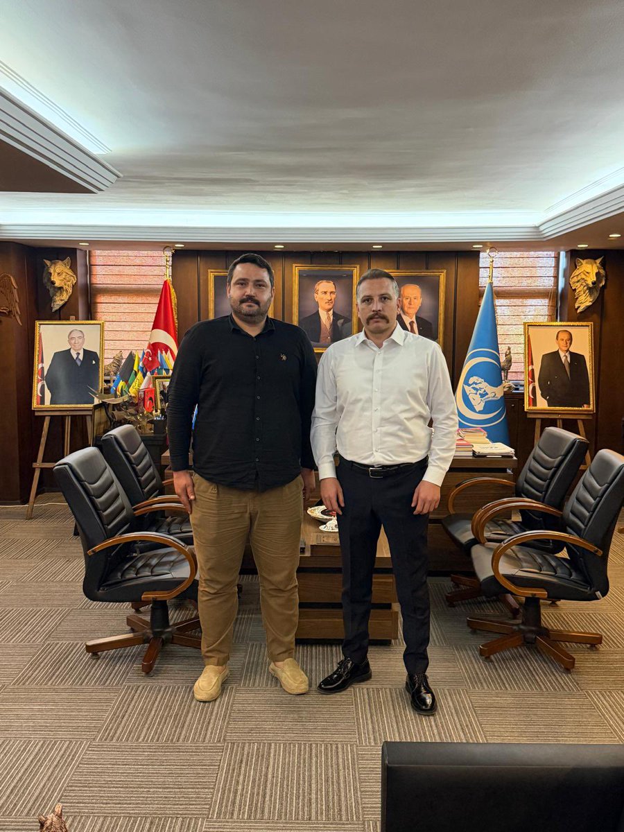 CemTutsoy's tweet photo. Ülkü Ocakları İstanbul İl Başkan Yardımcımız, Adanalı Hemşehrimiz, Ülkü ve Dava arkadaşım Cumhur Başkan'a ziyaretlerinden dolayı teşekkür ederim. https://t.co/2v139zJoCb