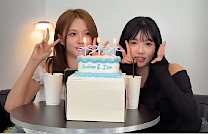 LSugardoll's tweet photo. @DeeS080 In 2025 Aug & Sep #TRI_BE burned a big firework of activities to make her group not to be forgotten: stages, workshops, fanmeeting, song drop: #Kelly, #MiRe, #SonSun, #Jia & #Soeun did their best to be seen even without agency. That's why I never accept to call them disbanded. https://t.co/2VNtodQxf0