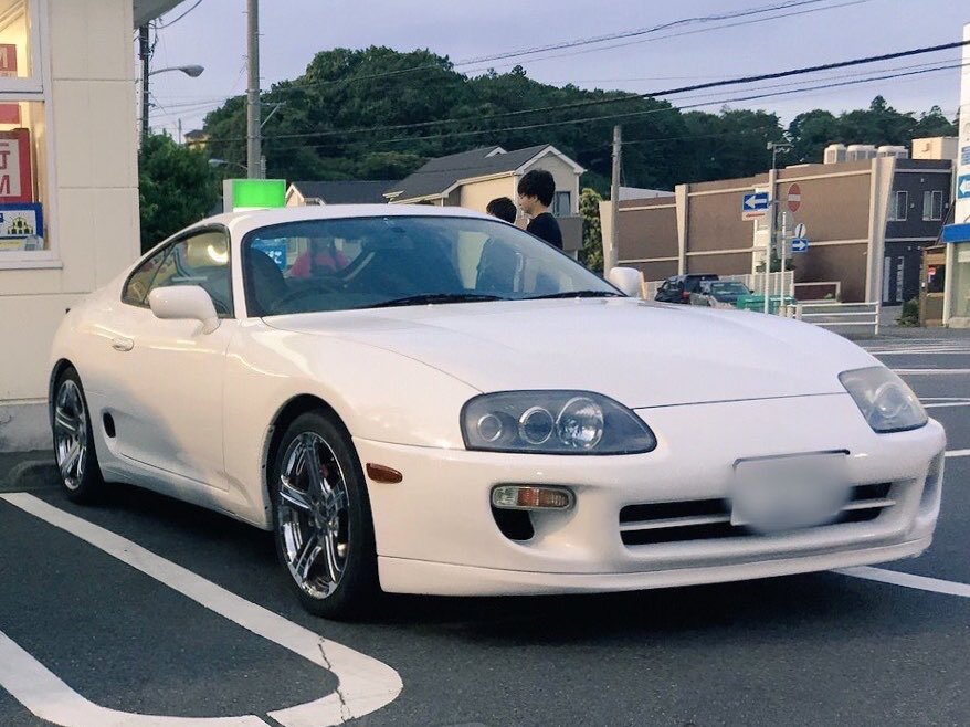 jza80_fc3s_'s tweet photo. #愛車に出会う経緯 
18になってすぐ免許取って、
先輩や友達をびっくりさせようと思って誰とも相談せず一人で車屋さんに行った。

車の知識が全くなかったので買ったのがNA 5MTの最低グレードでみんなからクッソ馬鹿にされた https://t.co/Hp6YHyzAZ4