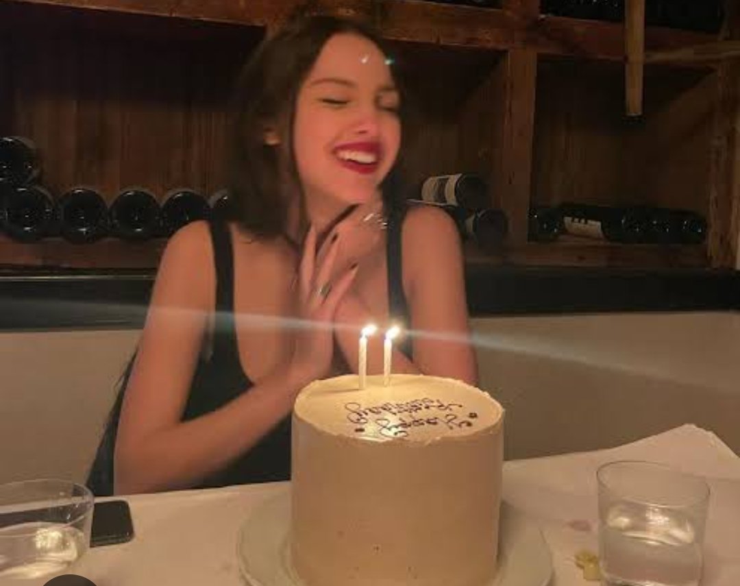 singular_maya's tweet photo. My Stan list at my age <3 https://t.co/2Mq8PRoYZY