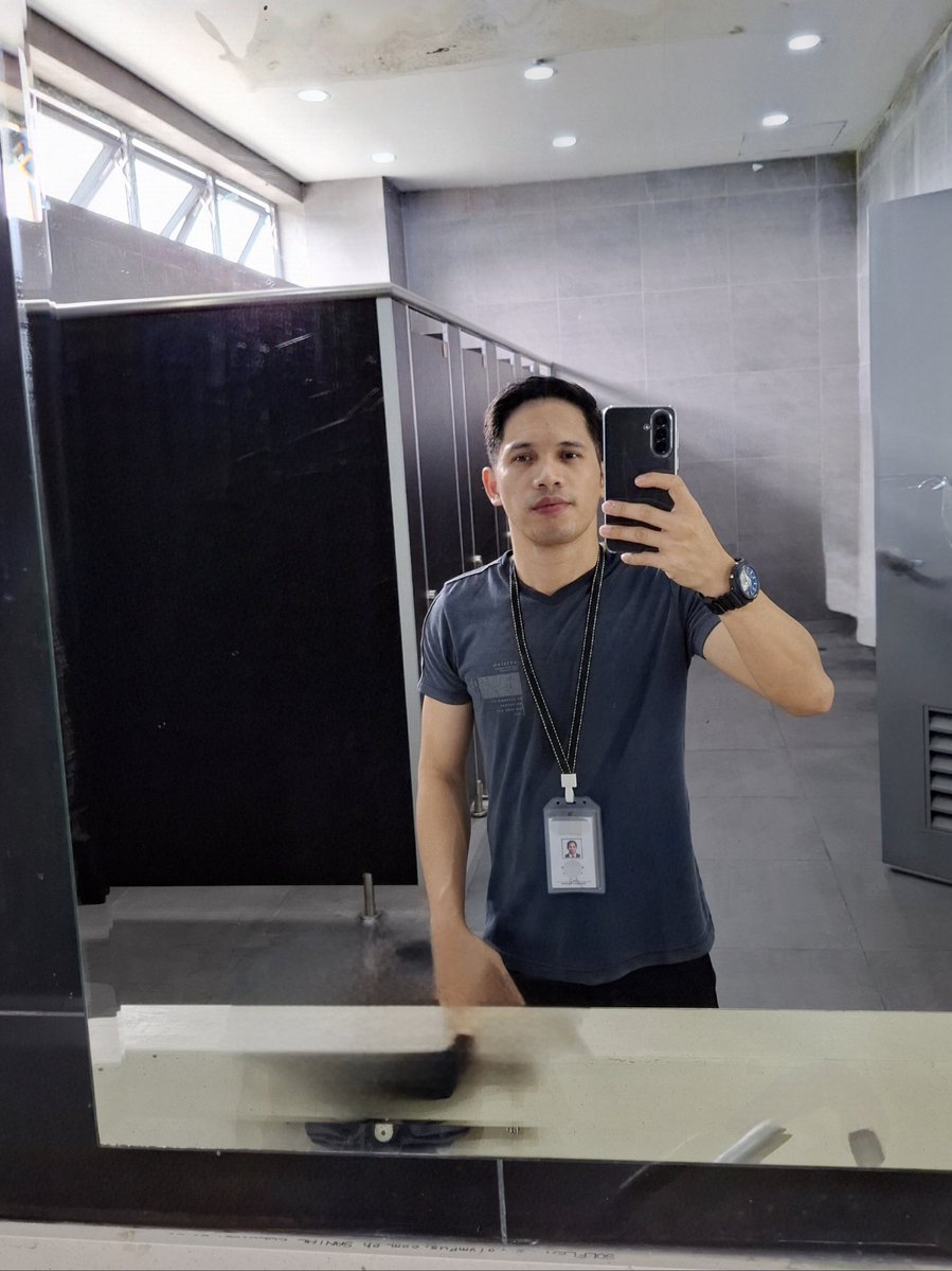Kin2x1's tweet photo. Single daddy parang balut masarap kahit may sisiwđ
#samot #akong #tulosđ€Ł https://t.co/0Y9MevelCQ