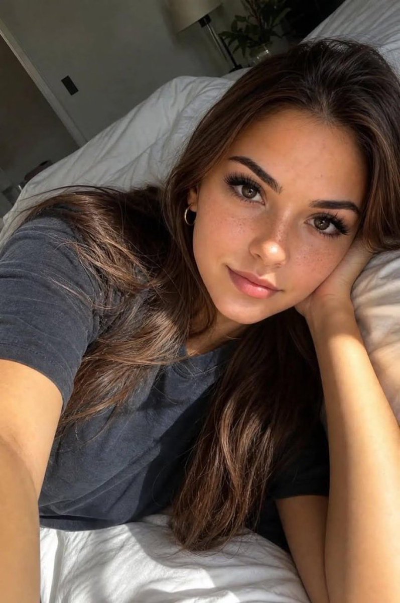 Noorvp74's tweet photo. This is me without any makeup
Dol look pretty? https://t.co/xcCpN1hXZL
