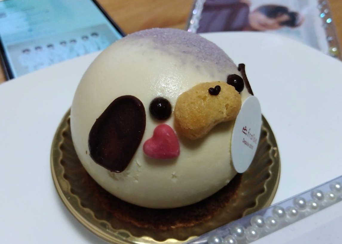 ru06_10ze's tweet photo. 閑也くんPってことが嬉しくてケーキ買ってきた☺️💛
ケーキ食べながらアルバム追加💎♬ https://t.co/ytTa83gX6L