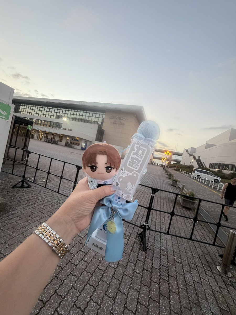 RisingSunRush's tweet photo. ꧁——————————꧂
🌈 2026 TWS TOUR '24/7:FOR:YOU' IN JAPAN」🌈

日程：2026/09/04(金) 
会場：神戸ワールド記念ホール
開場 17:00／開演 18:30
꧁——————————꧂

詳細は👇
🔗 https://t.co/yd4lQMy0TJ

#TWS #투어스 #경민 #KYUNGMIN https://t.co/lnmpB1q6hl