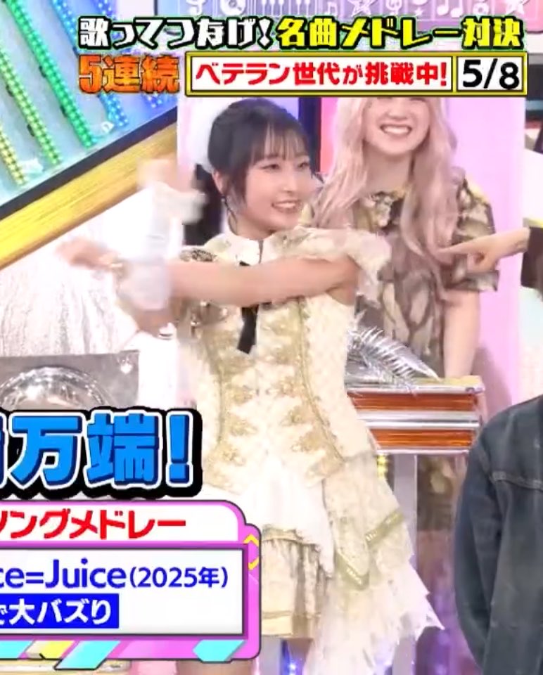 Kencha_comonaka's tweet photo. 準備体操してるれいるるを見て
 #ハマダ歌謡祭 https://t.co/kwX7EIbyvI