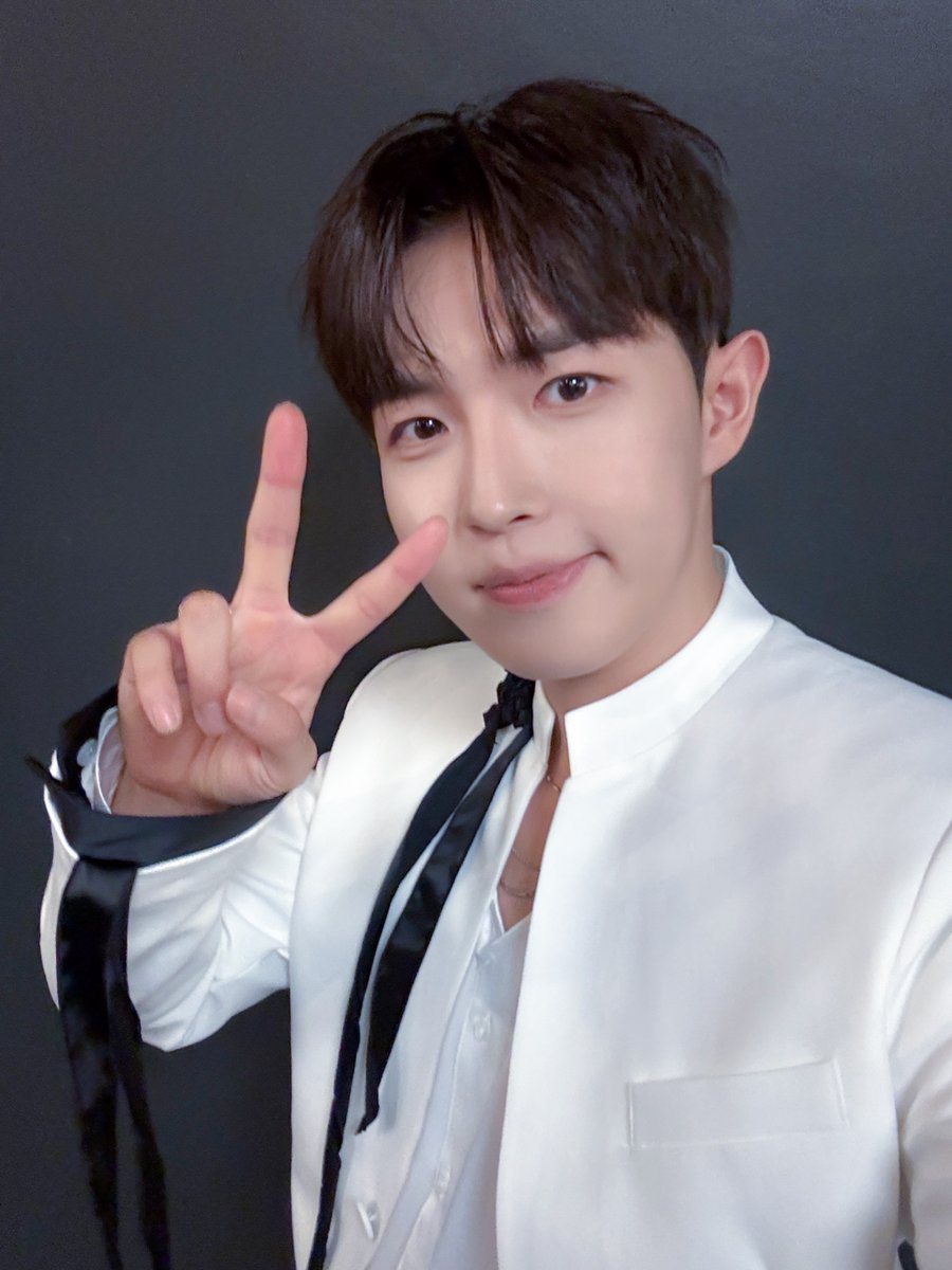 KJH_officialtwt's tweet photo. [📸] 2026.09.04 Mnet <KCON LA 2026>

#김재환 #KIMJAEHWAN https://t.co/I1Vk9K5DjG