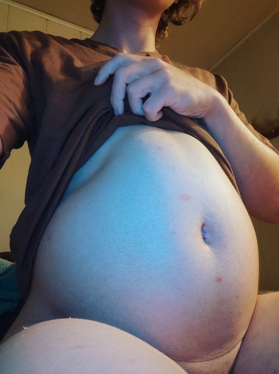 StretchNDPop's tweet photo. Discovered WATER inflation lately
and gooooosh it so heavy//////
also pre-inflation pic for difference >:p https://t.co/uWh7eeNw8D