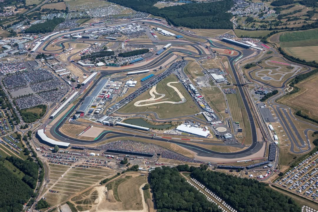 DanialGovero's tweet photo. Another legendary track, another battle ahead. After a strong P4 at Spa, Ian Aguilera and Fabien Michal are ready to fight for the podium at the Goodyear 4 Hours of Silverstone. Race starts Sunday at 11:53 local time. https://t.co/7BeUm6aWaq