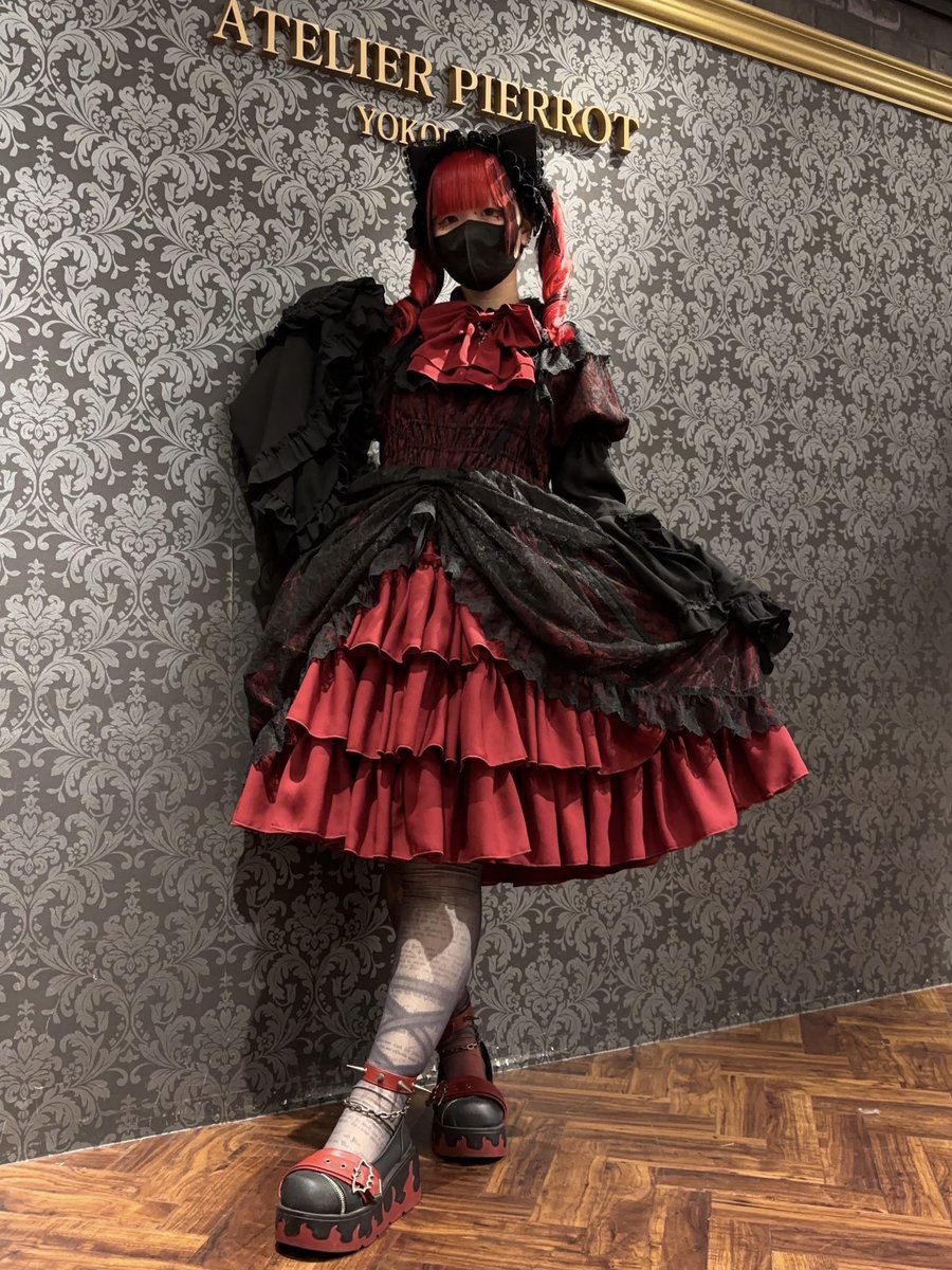 PIERROT_0128's tweet photo. 破格すぎてヤバイ❣️❣️
メロメロ、赤もとっても可愛いのでぜひ〜〜 https://t.co/a80wi3yE2f
