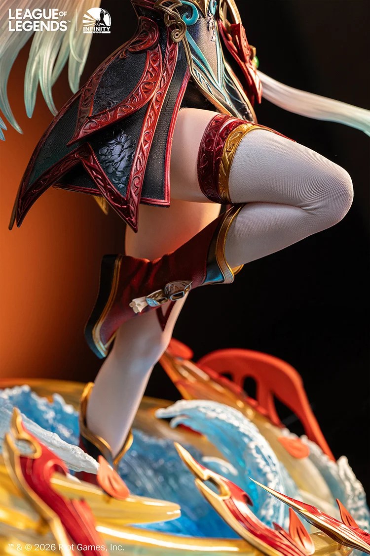 fistbump_news's tweet photo. 『LoL』イレリアの1/4スケールフィギュアが予約開始

価格：175,000円（別途送料4,000円）
サイズ：高さ54cm
予約：9/4〜10/7
発送：2027年8月予定

足元の青い波にLED発光ギミックを内蔵。髪にはクリア素材、瞳にはドリップレジンアイの技法が使われています。

https://t.co/AIx08lWMCQ

#リーグオブレジェンド