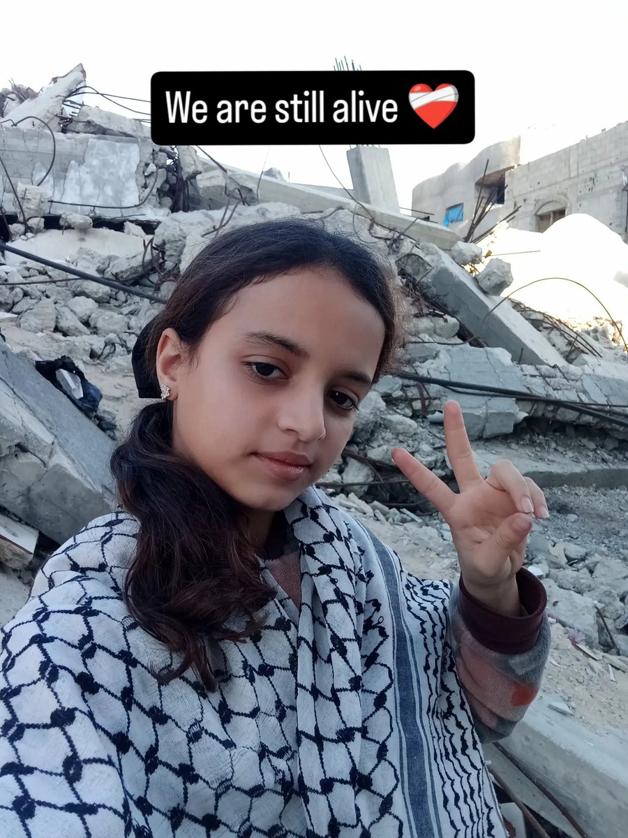 Eleen_sharaf13's tweet photo. We are not asking for the impossible, all we need is hope and support.

​Your share or donation can make a real difference for my family today. 🙏✨

​🔗 https://t.co/fbEg31k7Fo https://t.co/Q0xSR8Vv6w