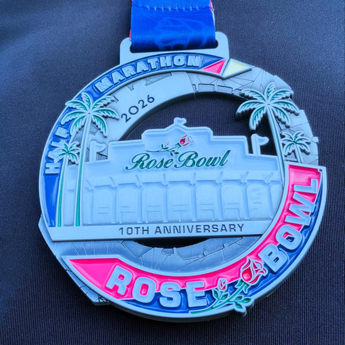 TinishaPoew7k's tweet photo. That’s a wrap. Had a great run today with perfect weather. Coming off an ultra last weekend, I wasn’t sure how my legs would feel, but I finished in under 2 hours. Over 11K runners brought incredible energy. Congrats to everyone! https://t.co/pPFJEexWgl