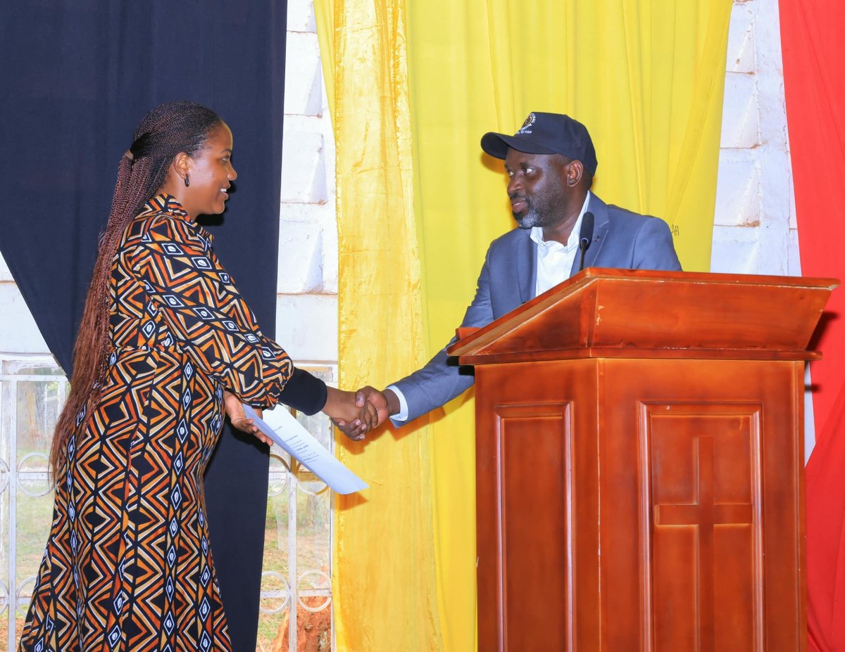 NRMOnline's tweet photo. Joy Ruth Acheng who had been nominated for the position of chairperson on the independent ticket withdrew her candidature before the electoral commission returning officer "for the good of the women of Uganda." 

Read More: https://t.co/s9Zd0HJKP0 https://t.co/29IYsmUFWj