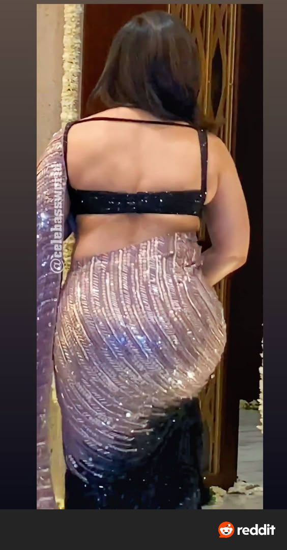 Krish141011's tweet photo. The Real Milf 🥵🍑 https://t.co/ygH2IxgouX