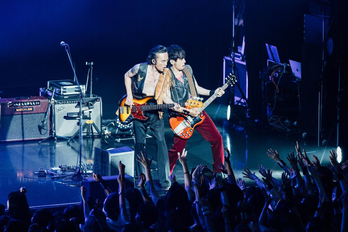 OngakuPia's tweet photo. Rockon Social Club
全国ツアー『WARRIORS』開幕🔥

男闘呼組セルフカバー曲「DAYBREAK」「Midnight Train」など披露

11週連続先行配信ジャケットも一挙公開
https://t.co/wSCTp5R1ib

#RockonSocialClub #男闘呼組 https://t.co/IxSmDLcM7P