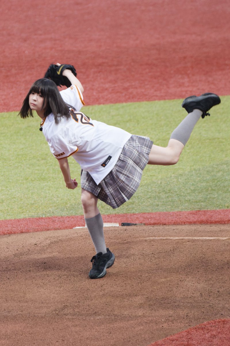 plankton729's tweet photo. みなーみの投球フォーム ⚾️
#ナナニジ 
#南伊織 
#南は見ている https://t.co/xuoc4sox3A