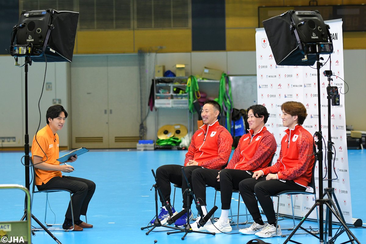 JHA_national's tweet photo. #彗星JAPAN🇯🇵
CBCテレビ・中日新聞に、アジア競技大会に向けた取材をしていただきました✍

【放送・掲載予定】
📺CBCテレビ
9月11日(金)18時15分~「newsX」内
※放送予定：18時50分頃
※後日公式YouTubeにて全編を公開予定

📰中日新聞
Web記事および公式YouTubeにて後日公開

#ハンドボール日本代表 https://t.co/msCH74xBT1