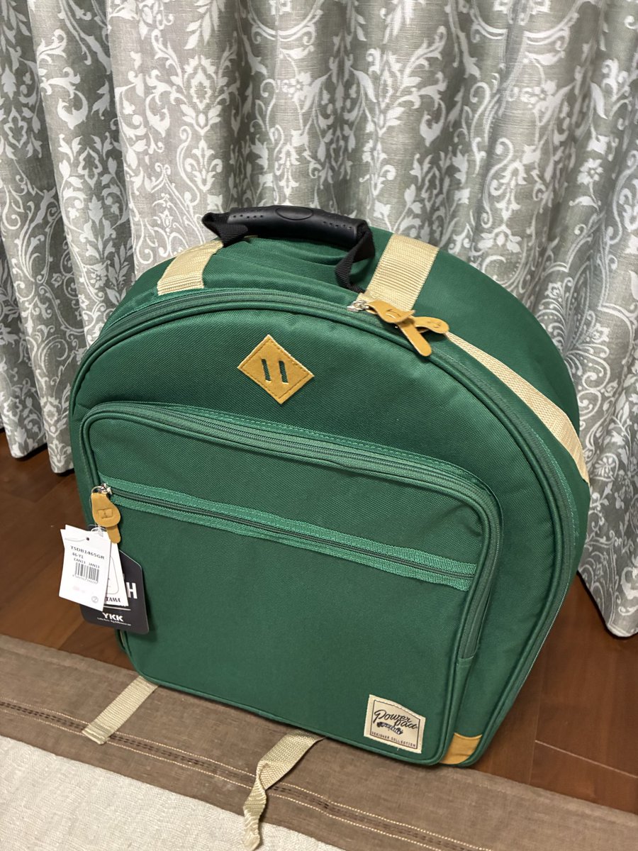 RYOTA144190's tweet photo. 衝動買い！緑のスネアケース🟢#tama https://t.co/VfaIDgczOv