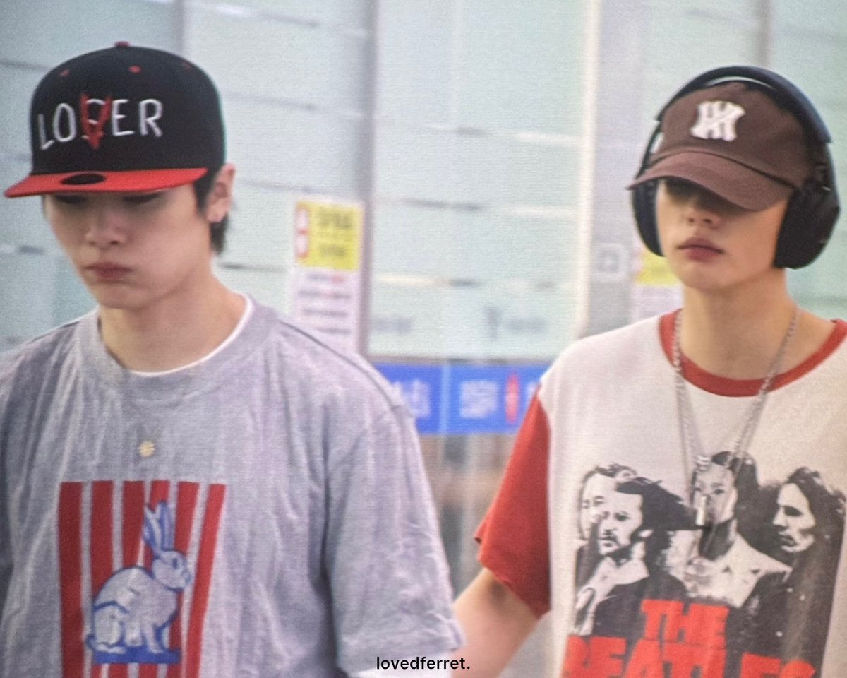yenitulip's tweet photo. ……………………are they lovers? https://t.co/Cb5vLSWY4l