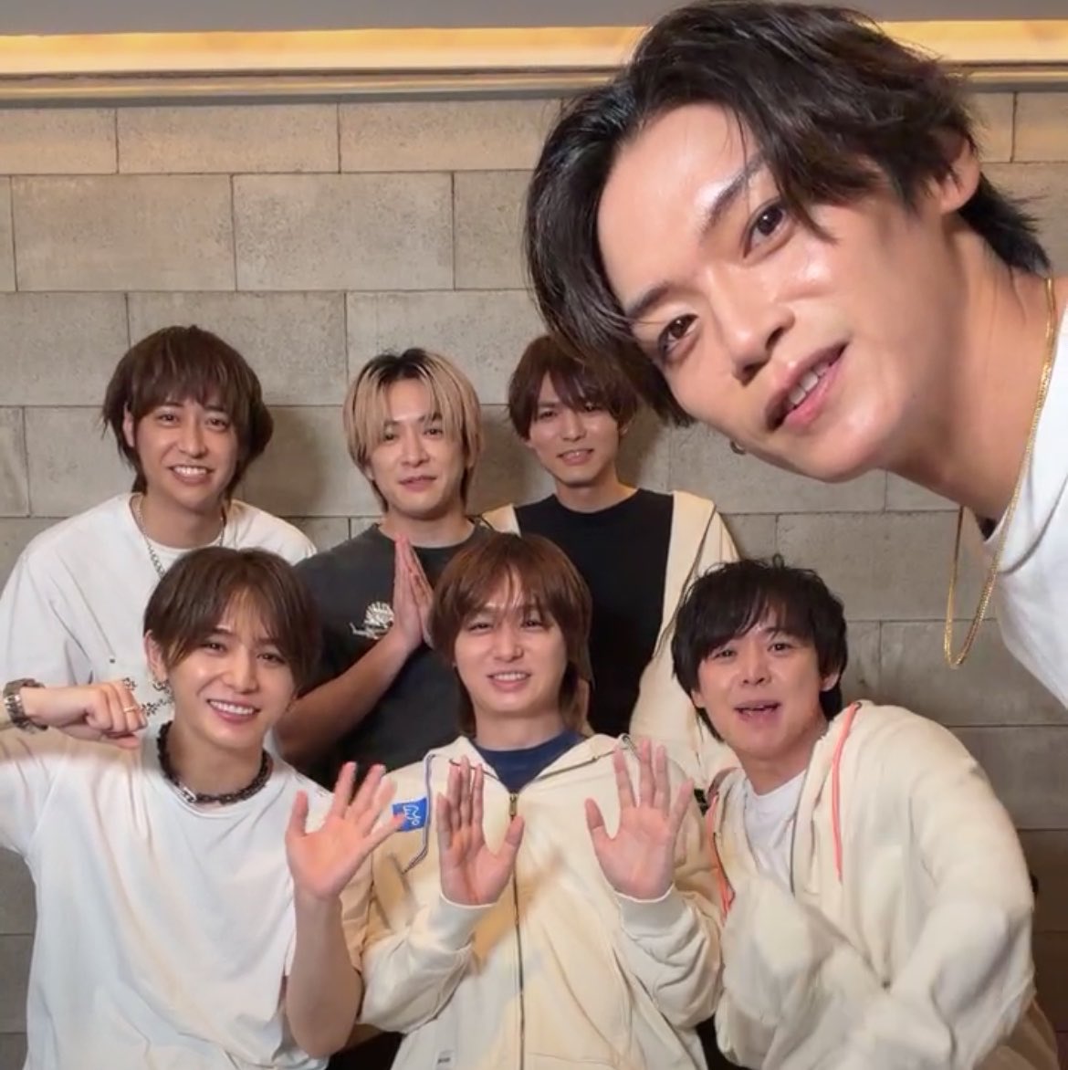 Makikkoo20's tweet photo. お友達探し🫶
02line
スト→箱推し
JUMP→箱推し
KポだとaespaとSUPER JUNIOR 推してます
無言フォロー🙆です

次なるツアーグッズ発売に向けて本職+副業で資金工作作戦実行中👇

https://t.co/hInWCIwSiv

 #スト担さんと繋がりたい
#JUMP担さんと繋がりたい 
#sixtones
#heysayjump https://t.co/wKBaZDGdUs