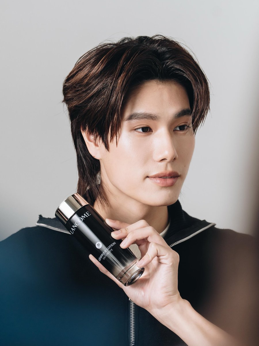 PhuwinOfficial's tweet photo. คุณ Face of Genifique ใกล้จะมาแล้ว ทุกคนพร้อมมุ้ยยย

PHUWIN LANCOME LIVE 

❥@phuwintang🍯
#GenifiqueUltimatexPhuwin https://t.co/vmZZlQVA20