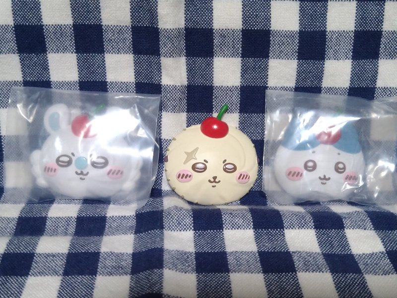 sn_flc's tweet photo. 本日の食玩。ちいかわホイップマグ・ラッコ、モモンガ、ハチワレ。かぶりまくったけど、ラッコさんを入手できたので、良しとします(>_<) https://t.co/LoAPt8gOre