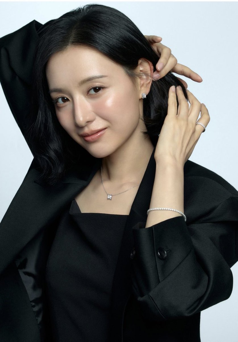 kimjiwon_ph's tweet photo. [📸] 090426 | Kim Ji Won x STONEHENgE 💎

#KIMJIWON #김지원 #金智媛 https://t.co/TrzQCrIxdm