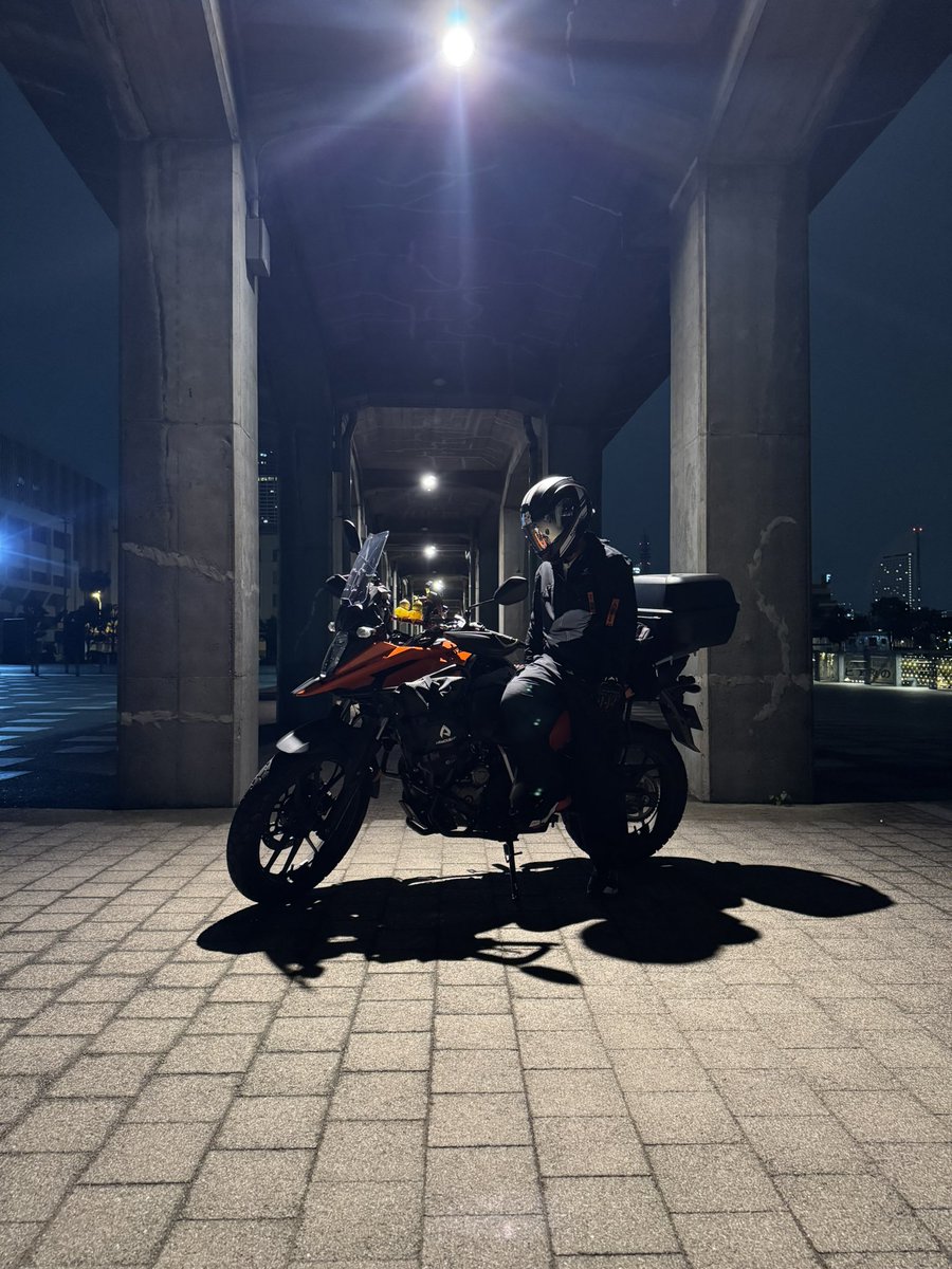 mochi_dango111's tweet photo. 名前：おもち
年齢：23歳
性別：女
住み：神奈川
車種：Vストローム250SX、GROM

23歳になったのでタグ更新します！

#バイク乗りと繋がりたい 
#バイク乗りとして軽く自己紹介 
#ツーリング友達 
#ツーリング仲間
#Vストローム250SX
#GROM https://t.co/hEuXMn0TYV