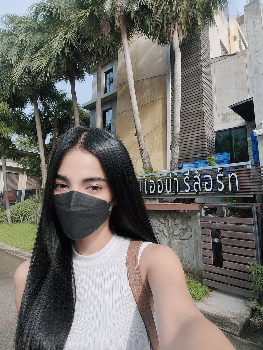 YanAbshirejfn's tweet photo. ภาพผลงานจาก ᵇʸ¨หมอฟ้า𓂃🌷 𑣲⋆

ทั้งภาพ ทั้งบรรยากาศ ล้วนมาจากสถานที่จริงในหลายพื้นที่ทั้ง  �� พระราม2 ท่าข้าม บางบอน สุขสวัสดิ์ ประชาอุทิศ พุทธบูชา บางมด บางขุนเทียน

รับชมผลงานและเรื่องราวผ่านภาพที่เก็บมาฝากกันนะคะ ♡ https://t.co/CFRCEDUCDJ