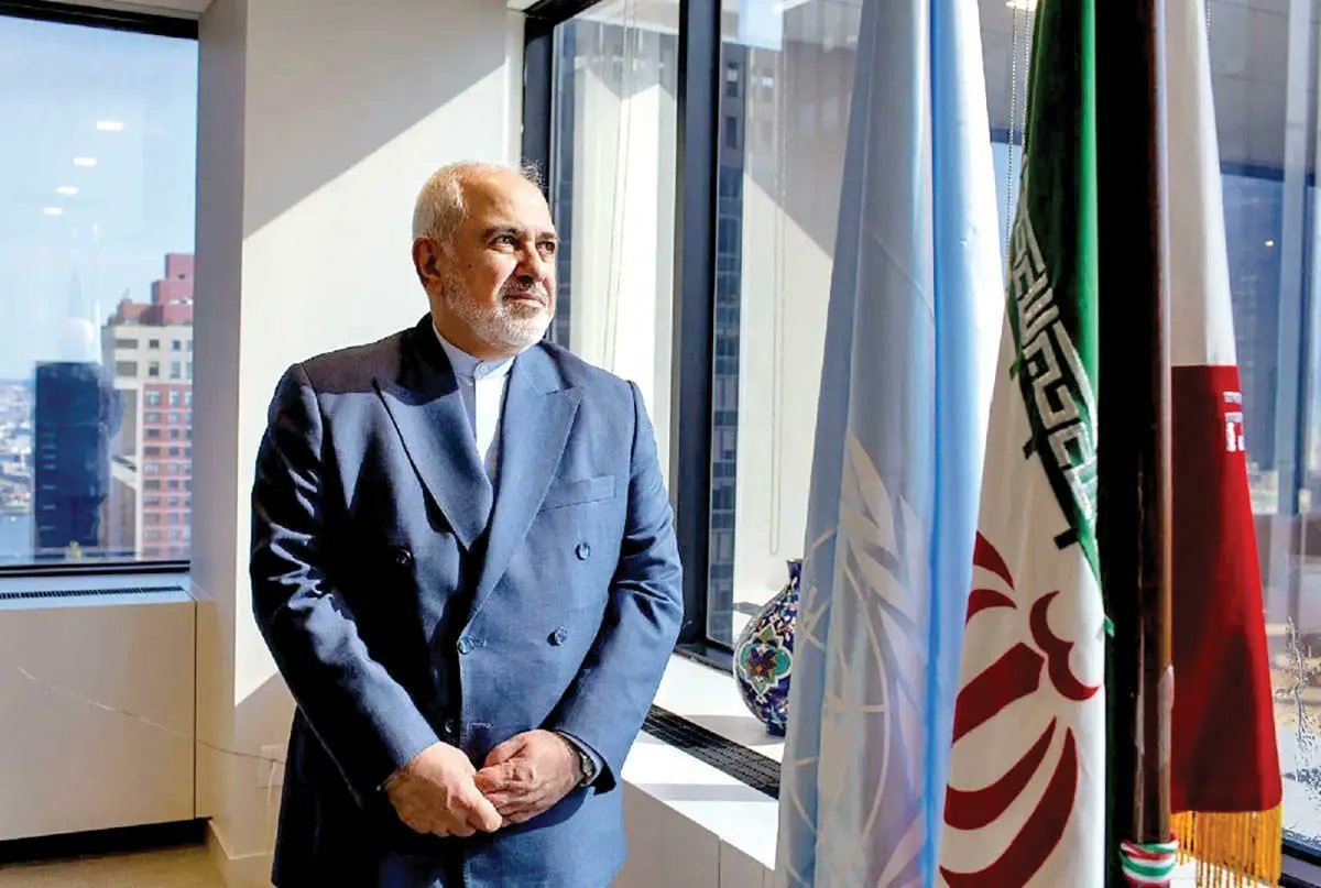 aminasgarerad's tweet photo. دولت روحانی را به یاد دارید؟
دولتی که با #برجام ،پرونده هسته‌ای را از مسیر تقابل به مسیر مذاکره برد،سایه #جنگ را دور کرد و راه تجارت و تعامل اقتصادی را بازتر کرد.
یادتان هست چگونه با دولت سایه، موازی‌کاری و تخریب، مسیر سیاست خارجی‌اش را سنگلاخ کردید؟
یادتان هست؟ https://t.co/oLdCA0WnBW