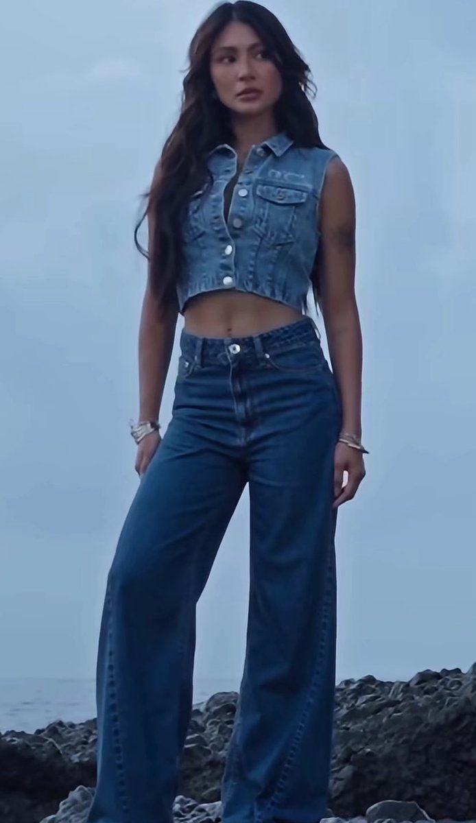ladynighty25's tweet photo. Love the fittttt 

#NadineLustre x #JagJeansPH https://t.co/Qs2j9O2O0n