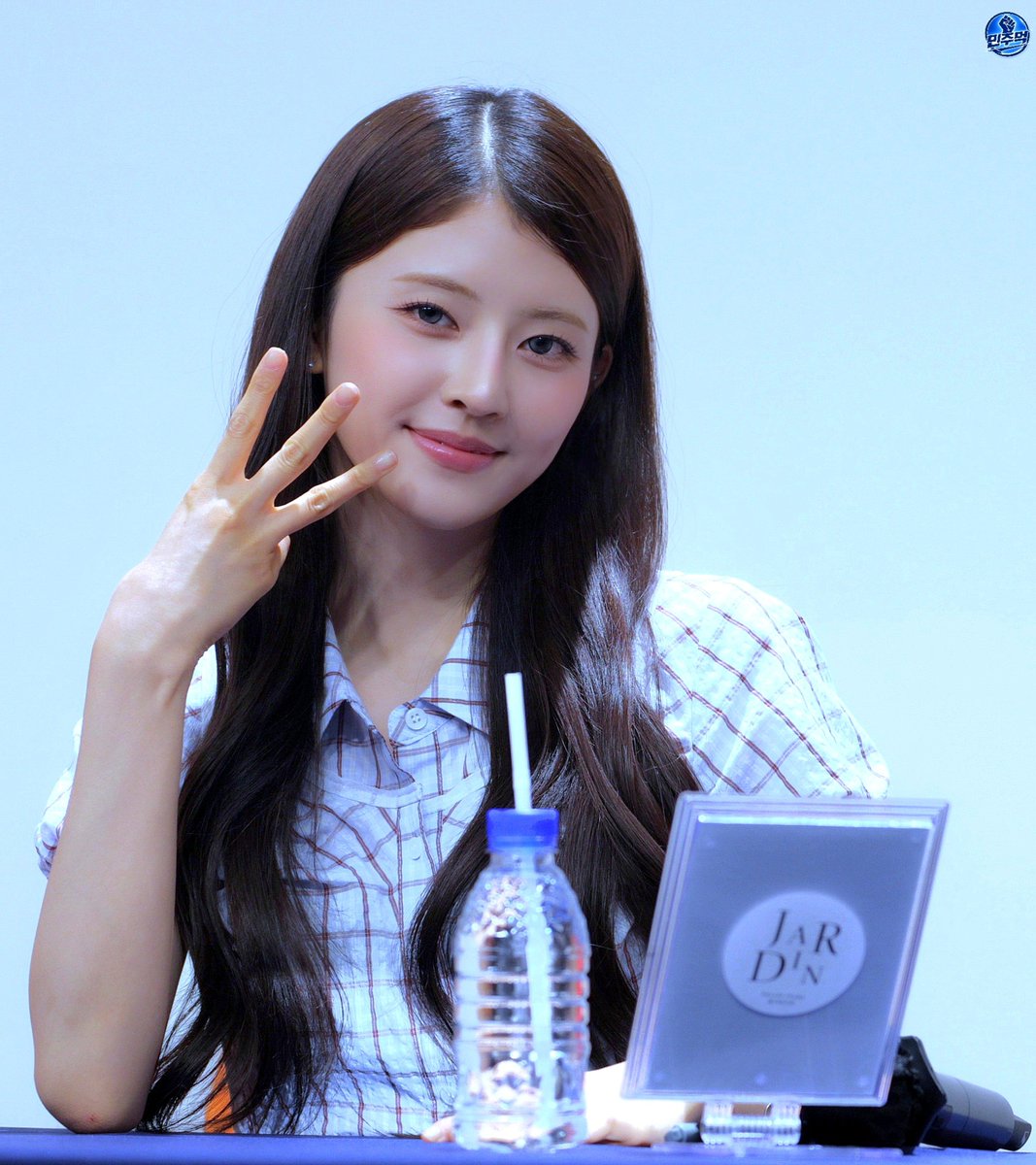 KimMinjuFood13's tweet photo. #키라스 #KIIRAS 
#하린 #Harin 
키라스 민주 LOVE ❤️ 
260830 일
팬싸인회 https://t.co/Ggx70z2xnM