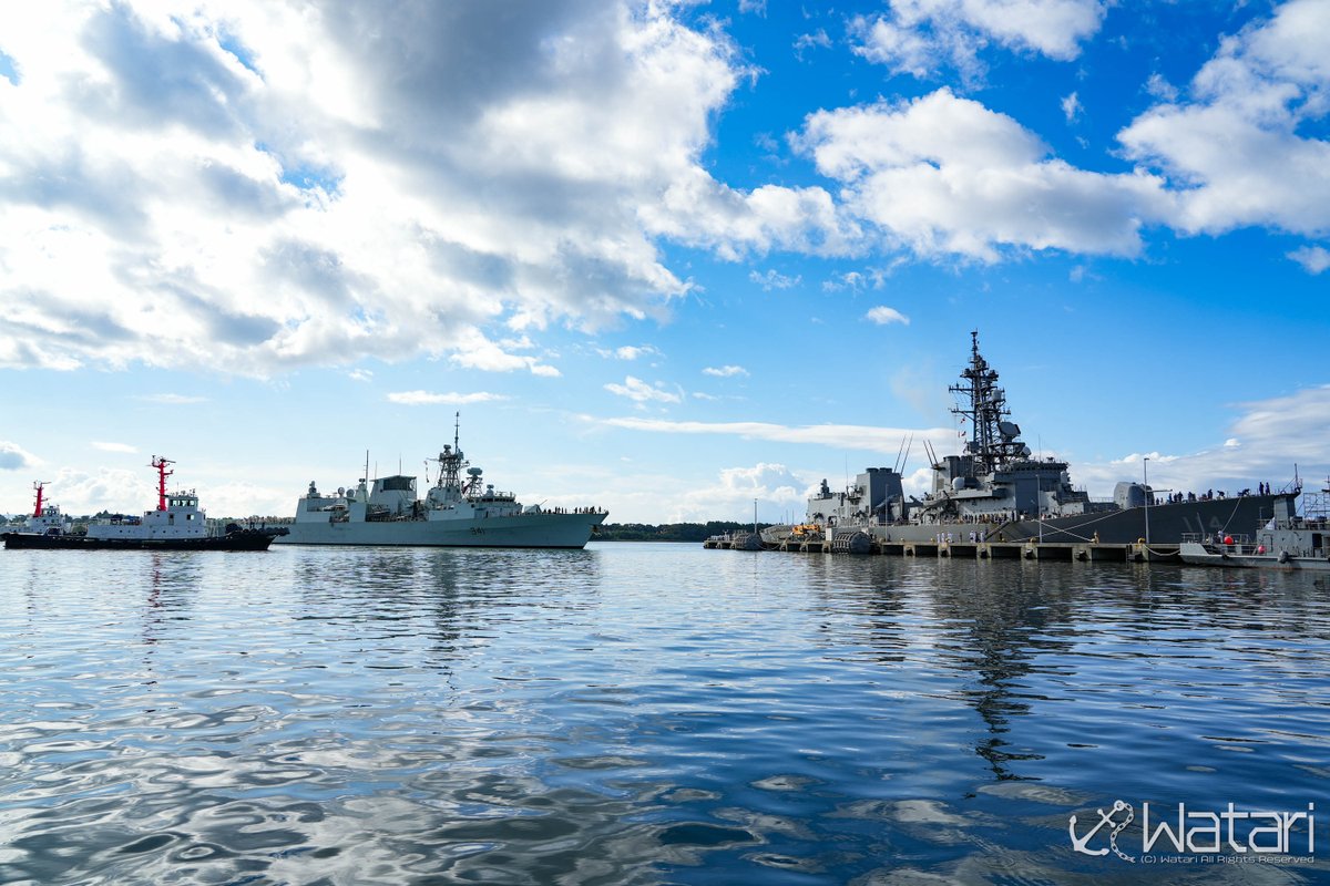 ddk121_ygm's tweet photo. 2026/9/4
・カナダ海軍フリゲート FFH-341 オタワ
(HMCS Ottawa)
大湊基地入港時の様子。
入港は大変スムーズで、タグを一切使用することなく自力で接岸。
CODOGなので入港時はディーゼル駆動なはずだが、かなり静音な印象。
パイロットの下船時のみタグが接舷
#大湊
#カナダ海軍 https://t.co/kvYbUhLQbe