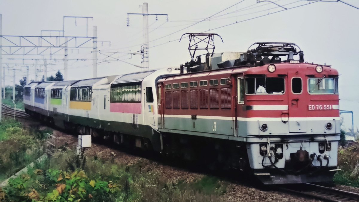 ibWUN2triFdM0oe's tweet photo. #ED76 #ED79 #ﾉｰｽﾚｲﾝﾎﾞｰEXP
28年前9月の江差線。 https://t.co/PJUnHQ23pI