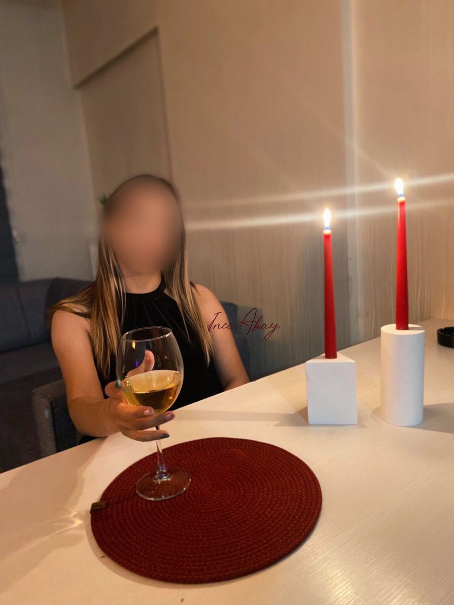 inciankr's tweet photo. Bugün beyaz şarap günü🥂 https://t.co/r3NqA5BxDz