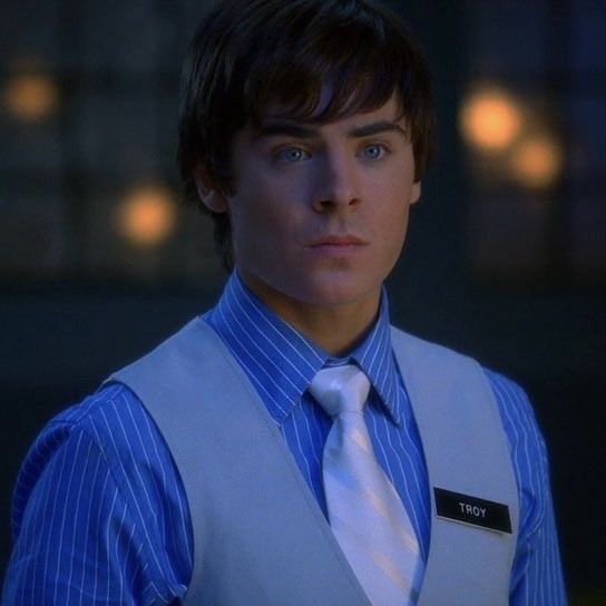 solelynostalgia's tweet photo. their eyes had no reason being THIS blue they could kill someone 😭 https://t.co/AotiQk2mom