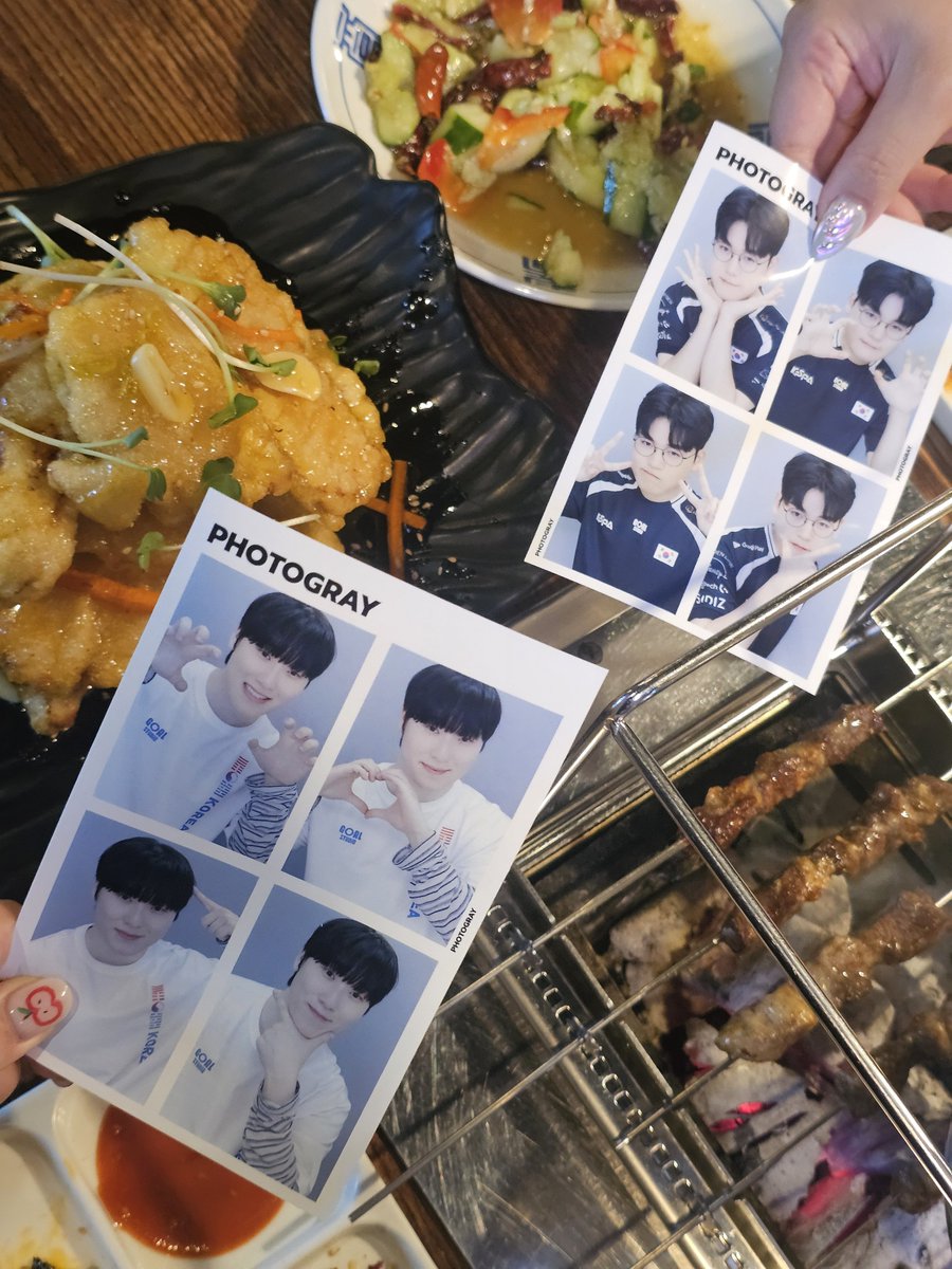 chilldot7's tweet photo. 국대 원딜 민형이 팬이 사주는 저녁 ~🍤🍢 https://t.co/mLxn9r7y5G